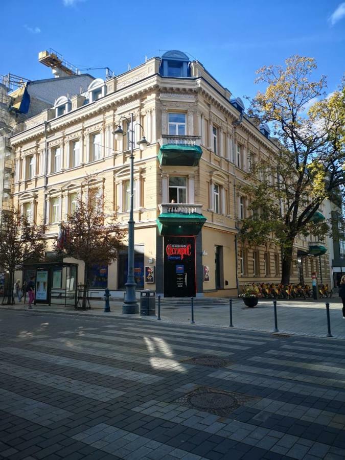 Fabrika Hostel Вильнюс Экстерьер фото